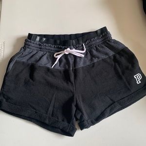 Victoria Secret PINK size Small Shorts